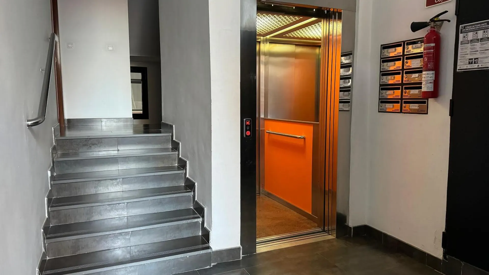 Apartamento Centrico Con Terraza Y Parking Gratuito Córdoba