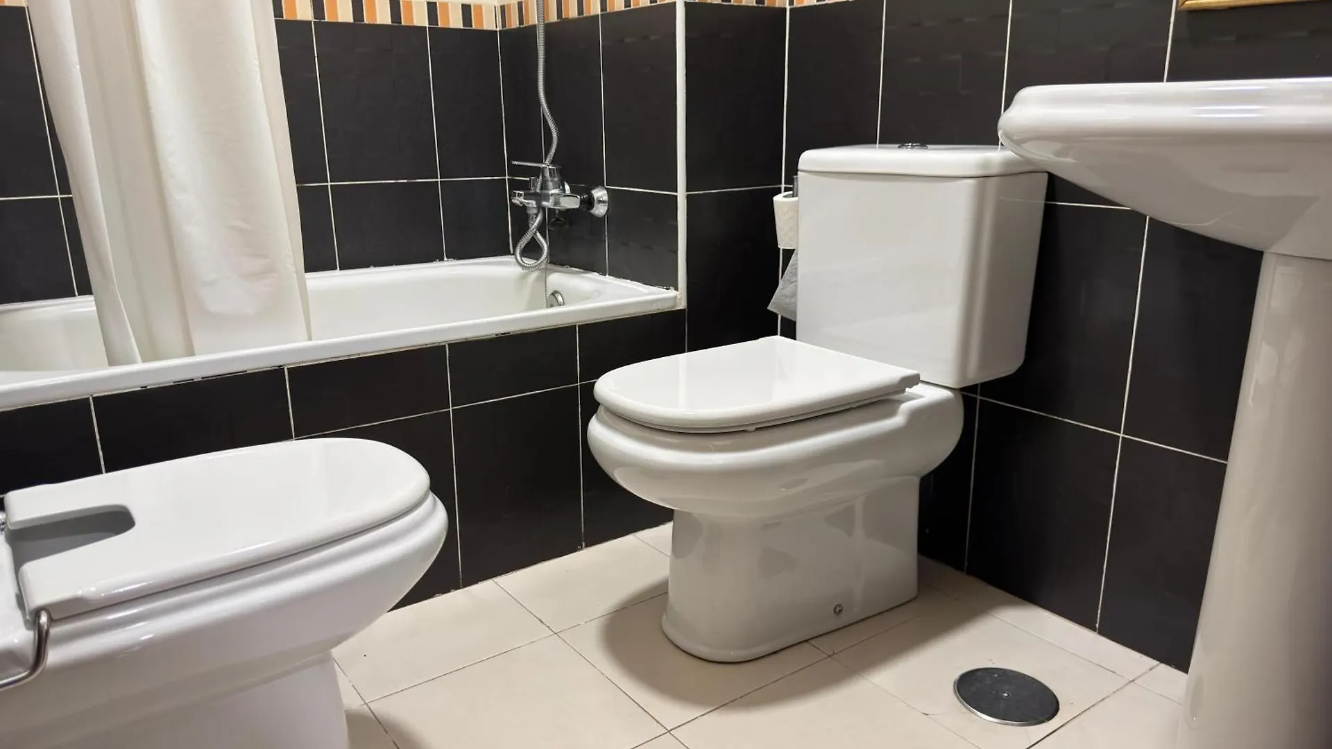 Apartamento Centrico Con Terraza Y Parking Gratuito Córdoba