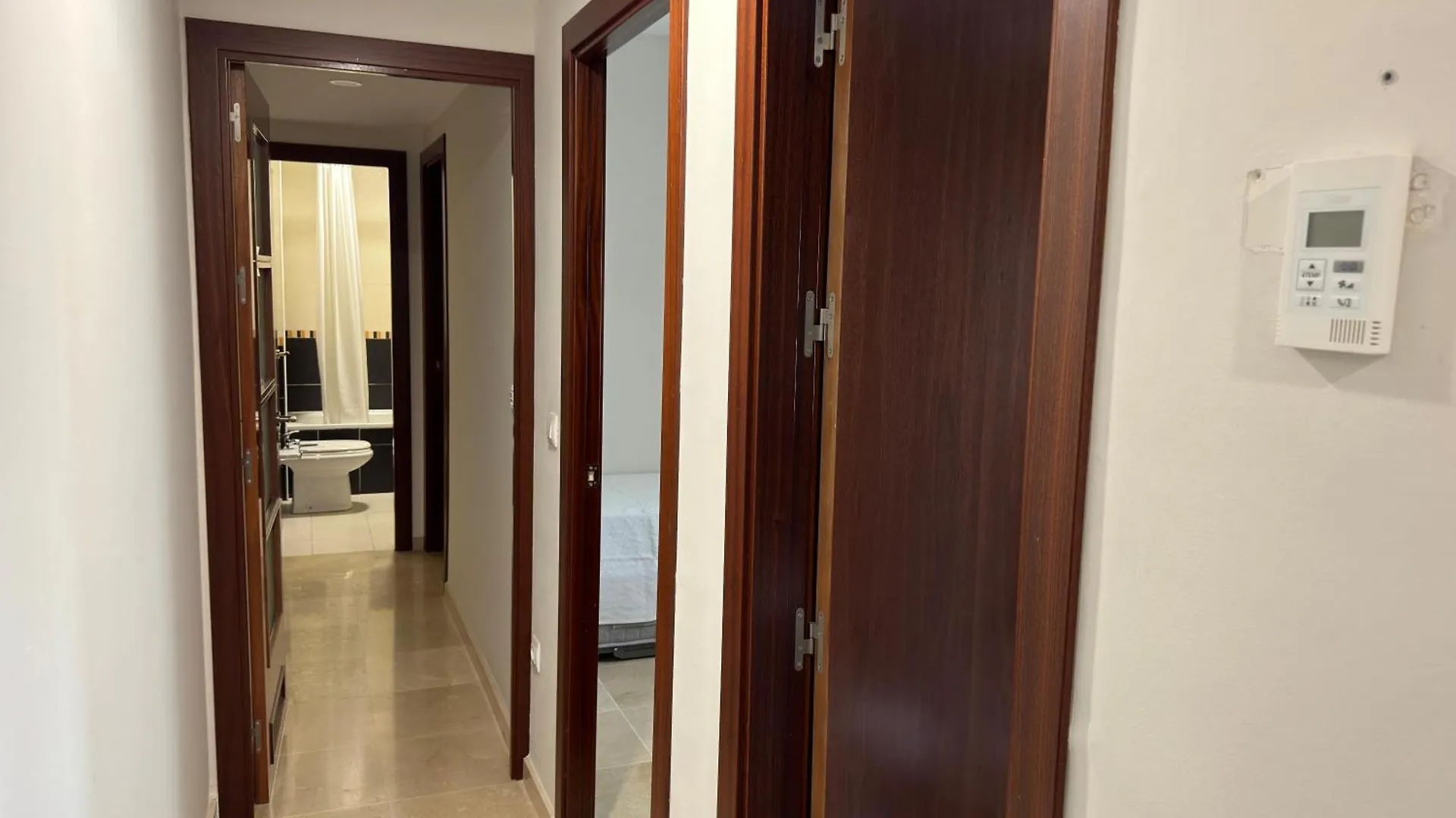 Apartamento Centrico Con Terraza Y Parking Gratuito Córdoba 0*,  España