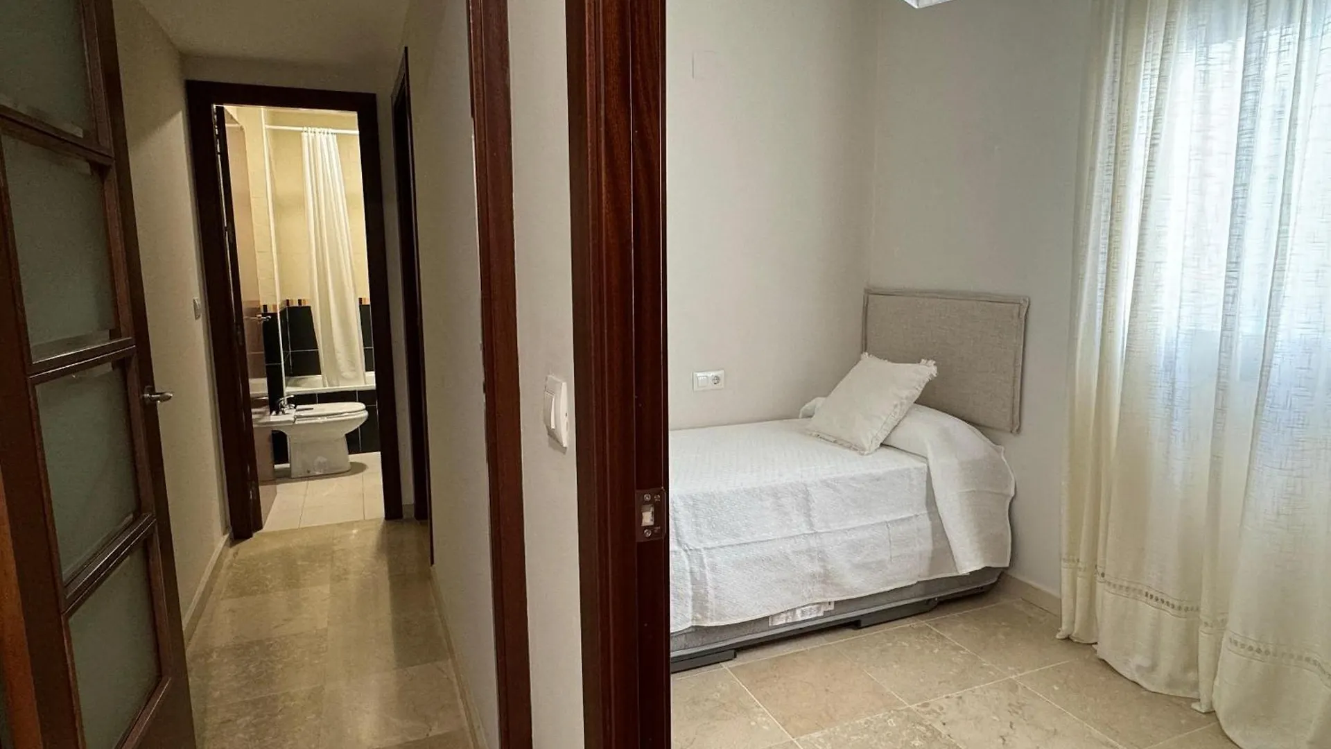 Apartamento Centrico Con Terraza Y Parking Gratuito Córdoba España